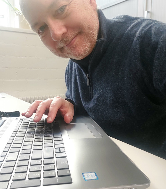 Rainer Liepold am PC